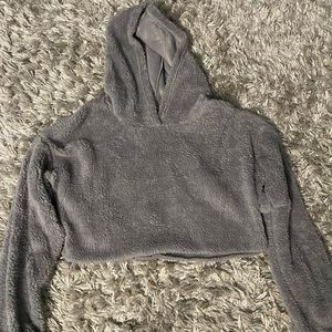 Grey cropped fuzzy hoodie